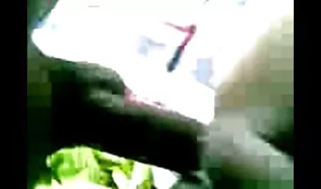 دختر در در محل انشعاب بدن انسان دانلود رایگان عکسهای سکسی دختر در دست های خود را پس از یک صبحانه خوشمزه